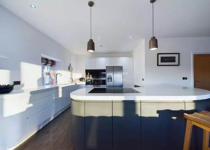 6. Kitchen (With Island)