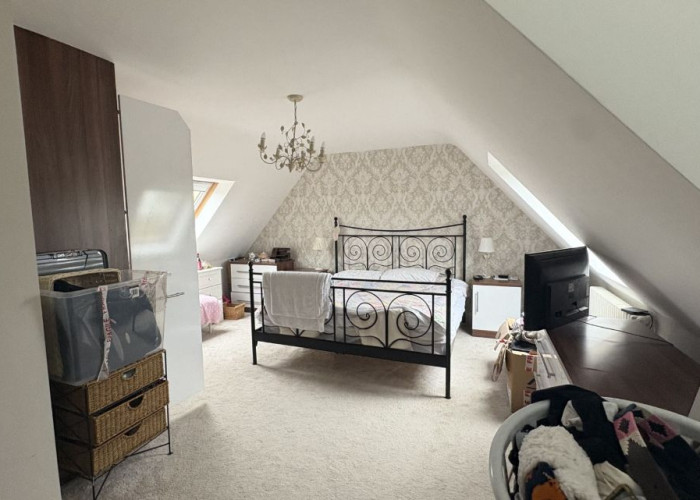 16. Bedroom (Double)