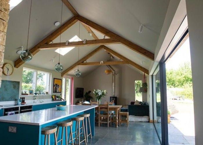 10. Kitchen (With Island), Kitchen (Coloured units), Kitchen (Modern), Kitchen With Table, Kitchen (Electric/Induction Hob)