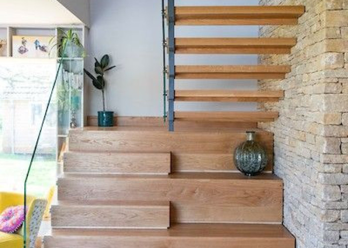 16. Stairway / Staircase