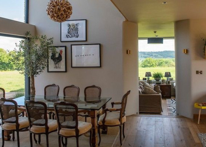 7. Diningroom