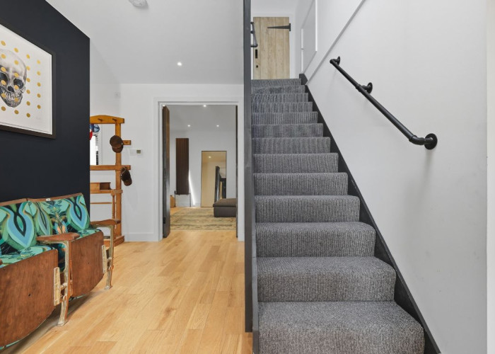 17. Stairway / Staircase