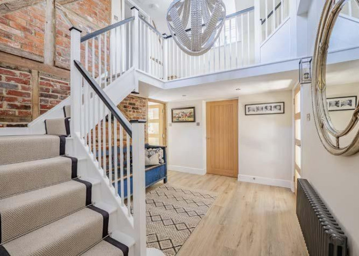 4. Stairway / Staircase