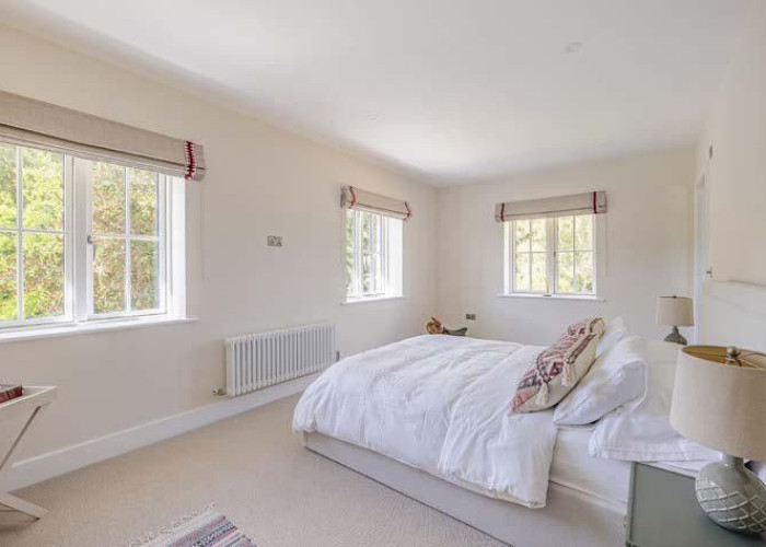 12. Bedroom (Double)