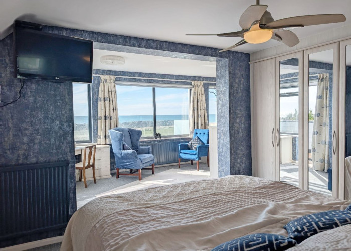 21. Bedroom (Double)