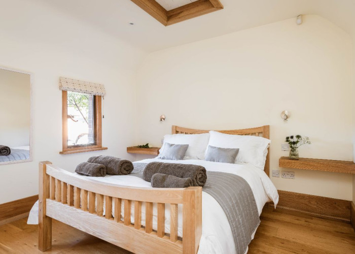20. Bedroom (Master/En-Suite)