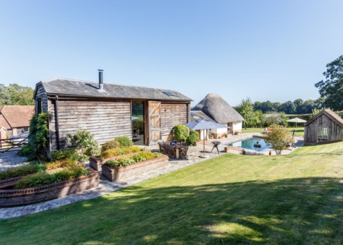 Rural Thatched Barn Conversion With High Vaulted Ceilings For Filming