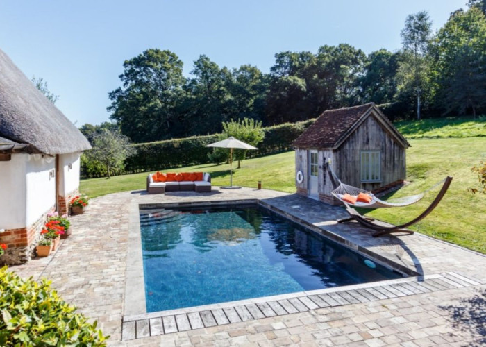 30. Swimming-pool