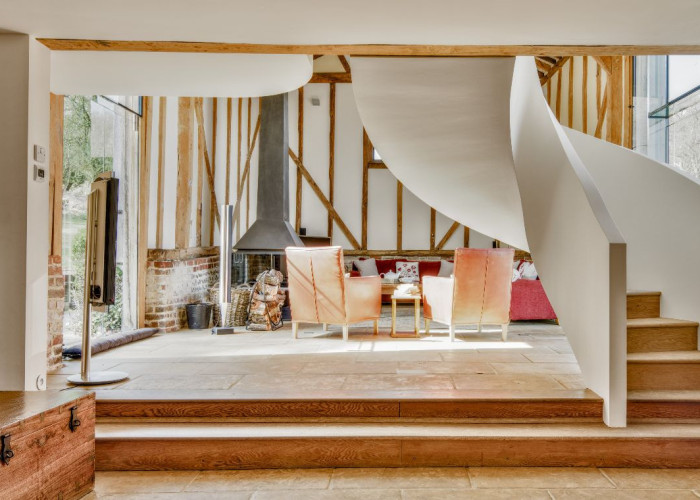 13. Staircase (Spiral)