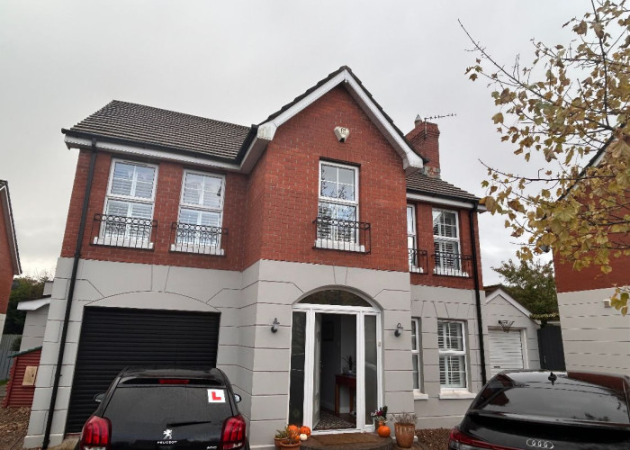 Large Detached Home For Filming