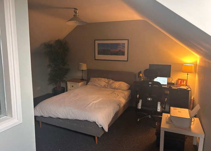 38. Bedroom (Double)