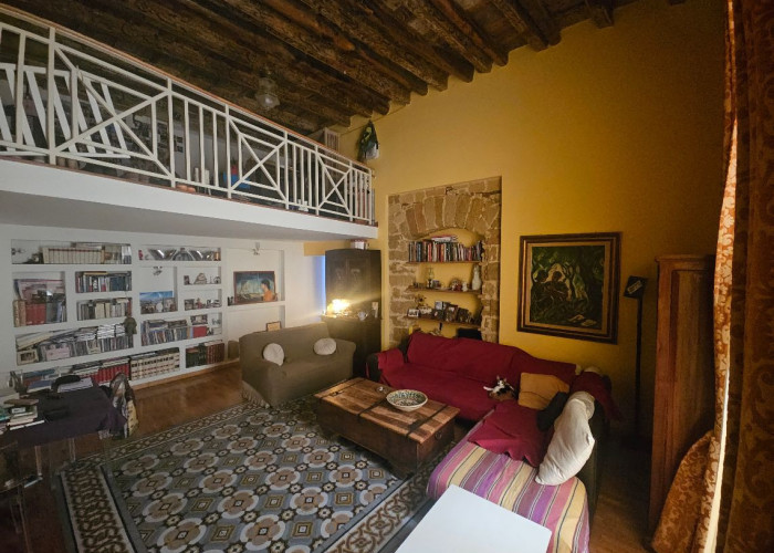 Italy Home With Architectural Character For Filming