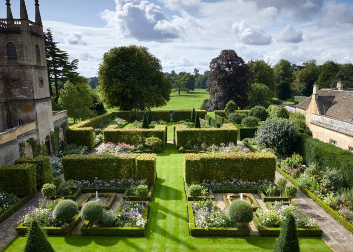 11. Formal Gardens