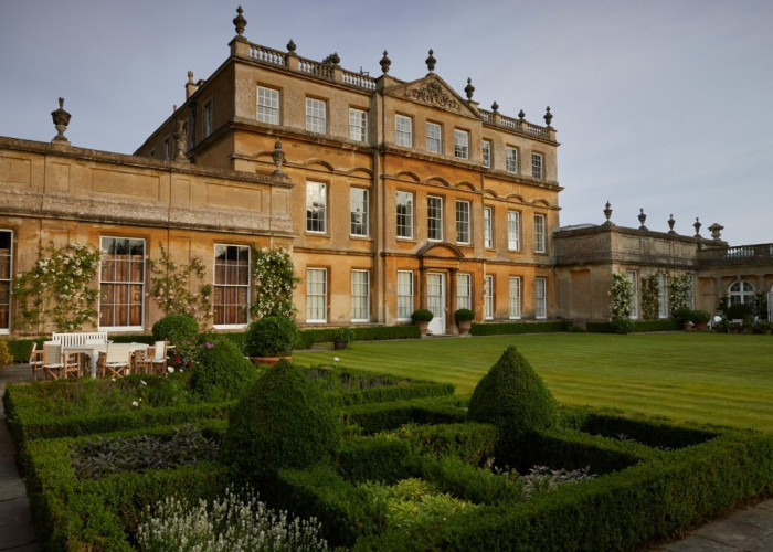 Beautiful Exterior Location For Filming