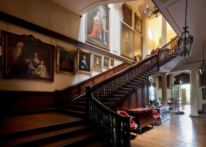 9. Stairway / Staircase