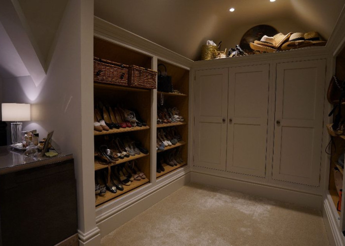 37. Dressing Room/Walk-in Wardrobe