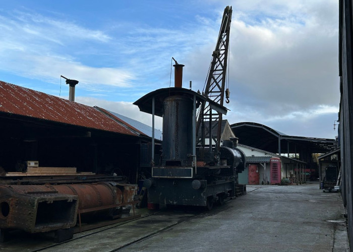 34. Tractor / Farm Machinery