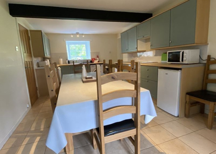 7. Kitchen (Coloured units), Kitchen (Modern), Kitchen With Table, Kitchen (Electric/Induction Hob)