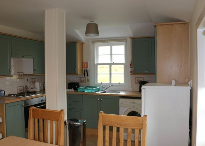 5. Kitchen (Coloured units), Kitchen (Modern), Kitchen With Table, Kitchen (Gas Hob)