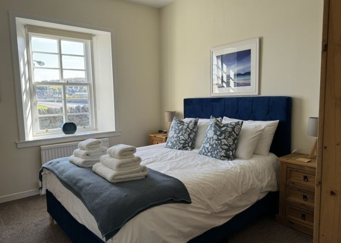 10. Bedroom (Double)