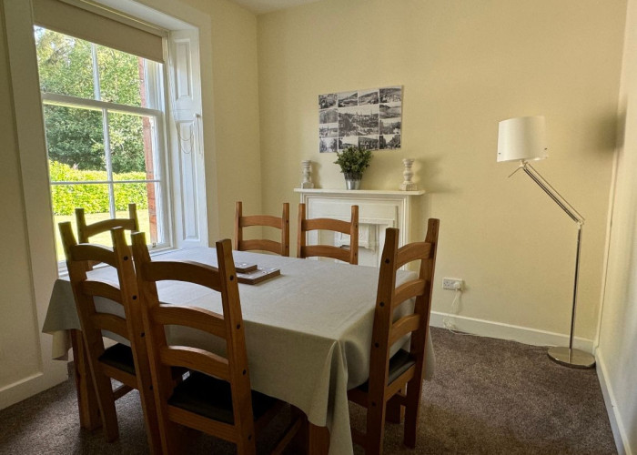 4. Diningroom
