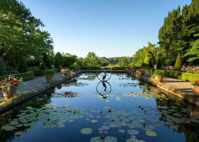 Picturesque Gardens And Woodland For Filming