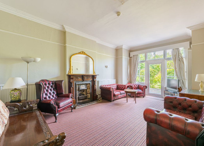 13. Livingroom, Fireplace