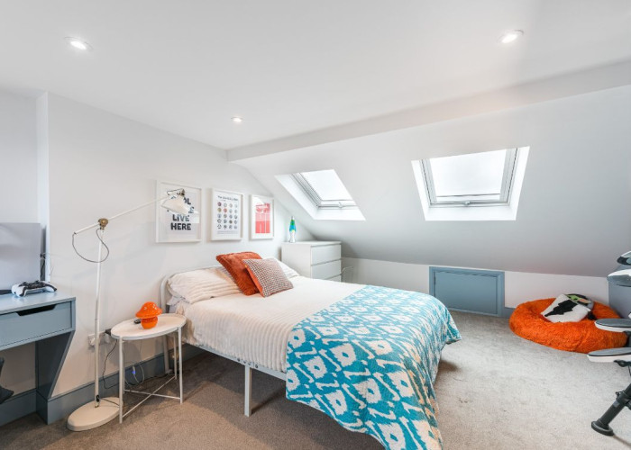 19. Bedroom (Double)