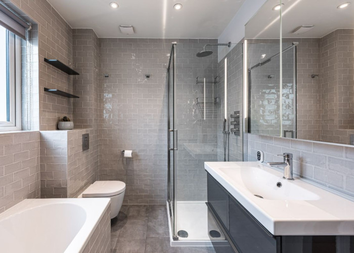 26. Bathroom (Shower and bath)