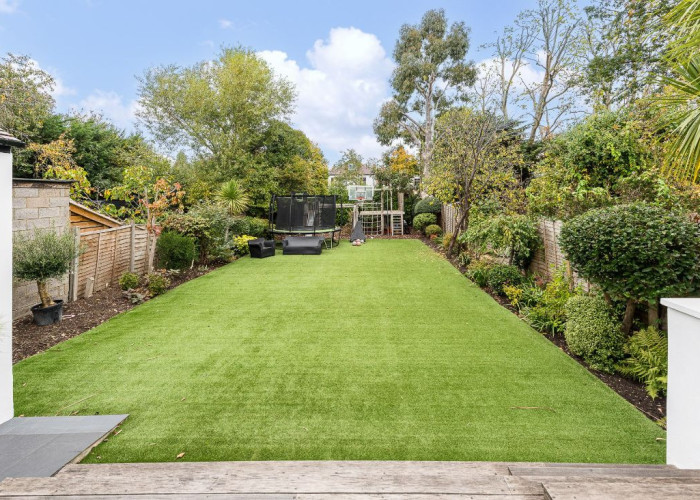 29. Garden (Rear, Large)