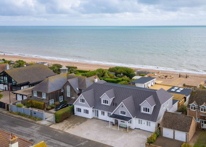 Large Beach Front Retreat Home For Filming