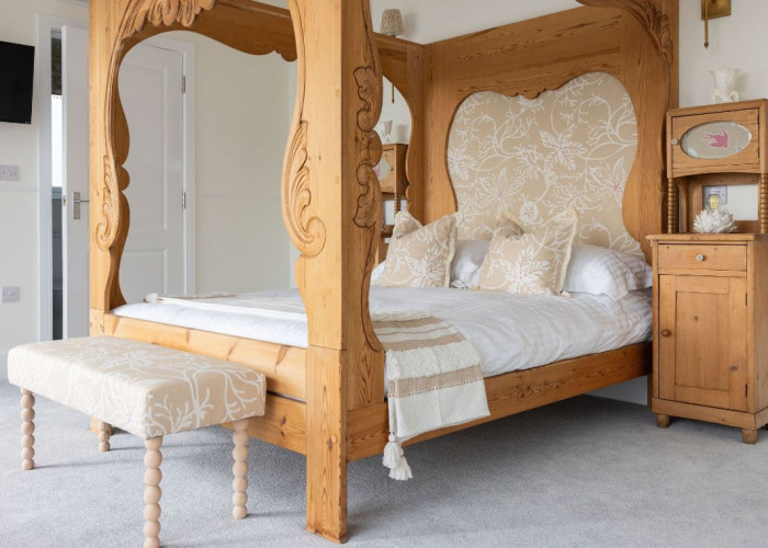 23. Bedroom (Double)