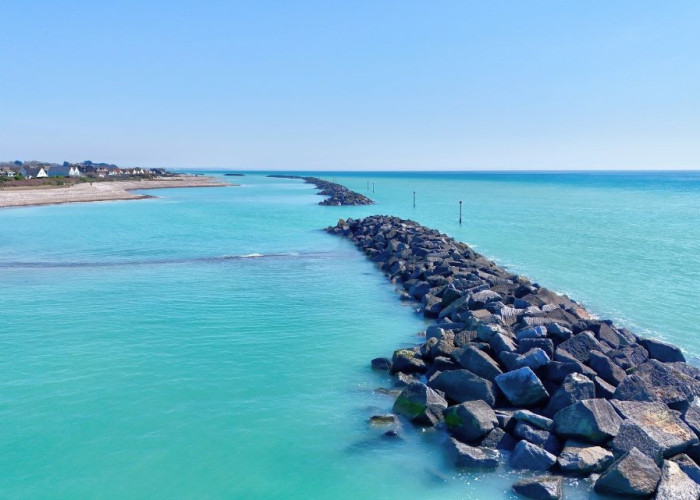 44. Sea / Beach View