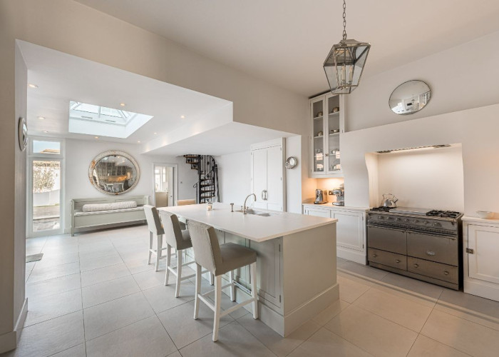 8. Kitchen (With Island), Kitchen (Modern), Kitchen (White units), Kitchen (Gas Hob)