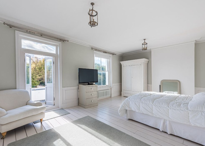 21. Bedroom (Double)