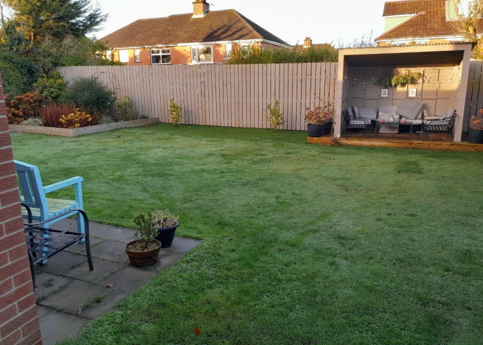 28. Garden (Rear, Large)