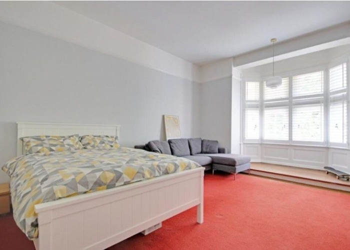 14. Bedroom (Double)