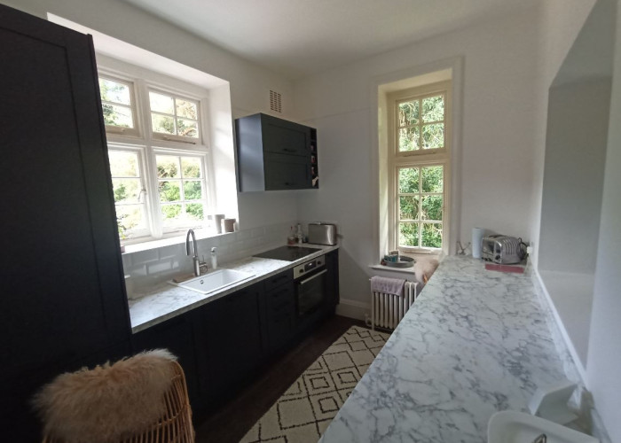 12. Kitchen (Coloured units)