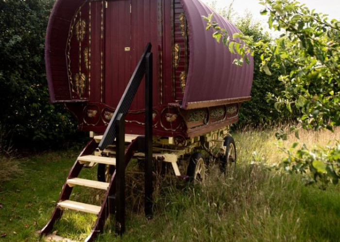 Gypsy Wagon Available for filming