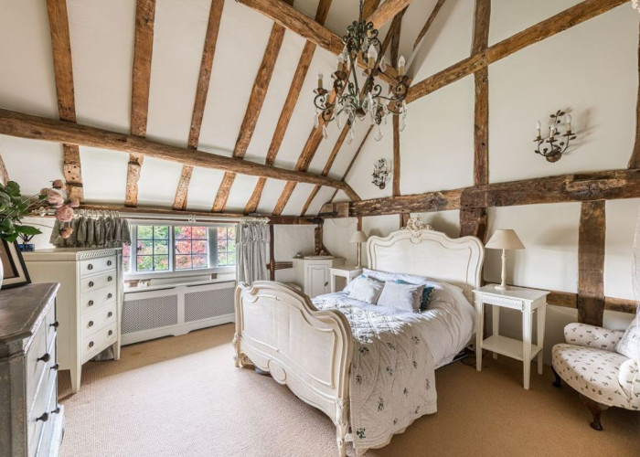 22. Bedroom (Master/En-Suite)