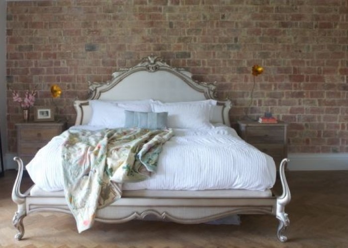 21. Bedroom