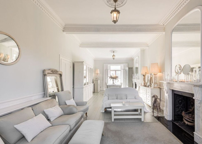 2. Livingroom, Fireplace