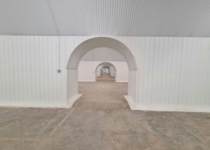 4. Tunnel, Warehouse (White)