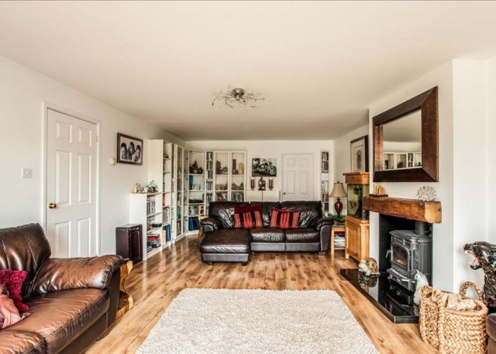 3. Livingroom, Fireplace