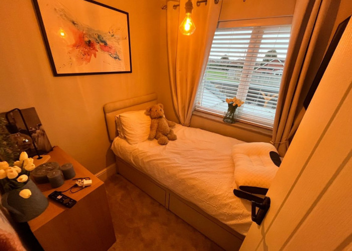 19. Bedroom (Childrens)