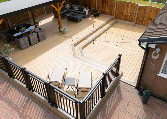 22. Garden (Rear, Large), Decking