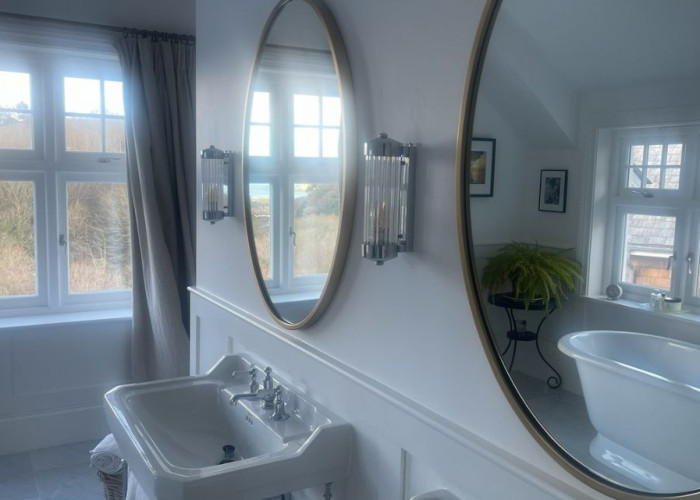 22. Bathroom, Bathroom (2 sinks)