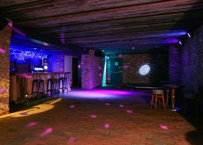 15. Brick Wall, Nightclub, Bar (Home)