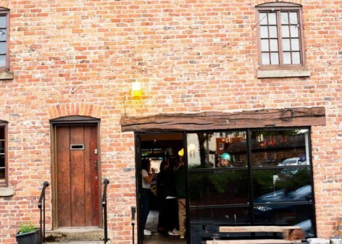 Trendy Events and Dining Space For Filming