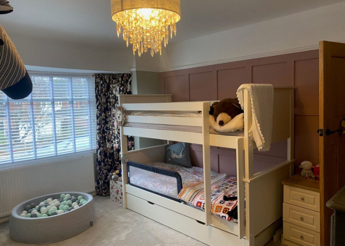 18. Bedroom (Childrens), Bedroom (Twin Beds)